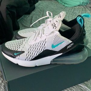 Nike AirMax 270